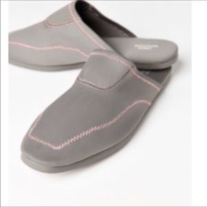 Clearance! UO Neoprene slide mules💕🆕